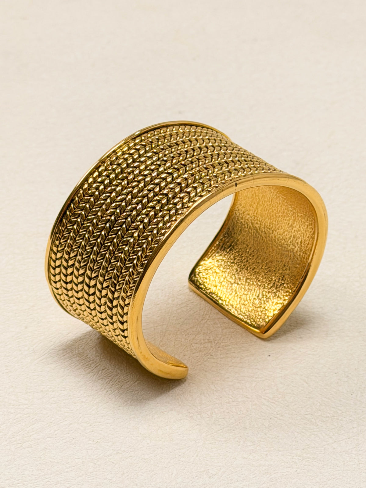 CHANEL Manchette Métal