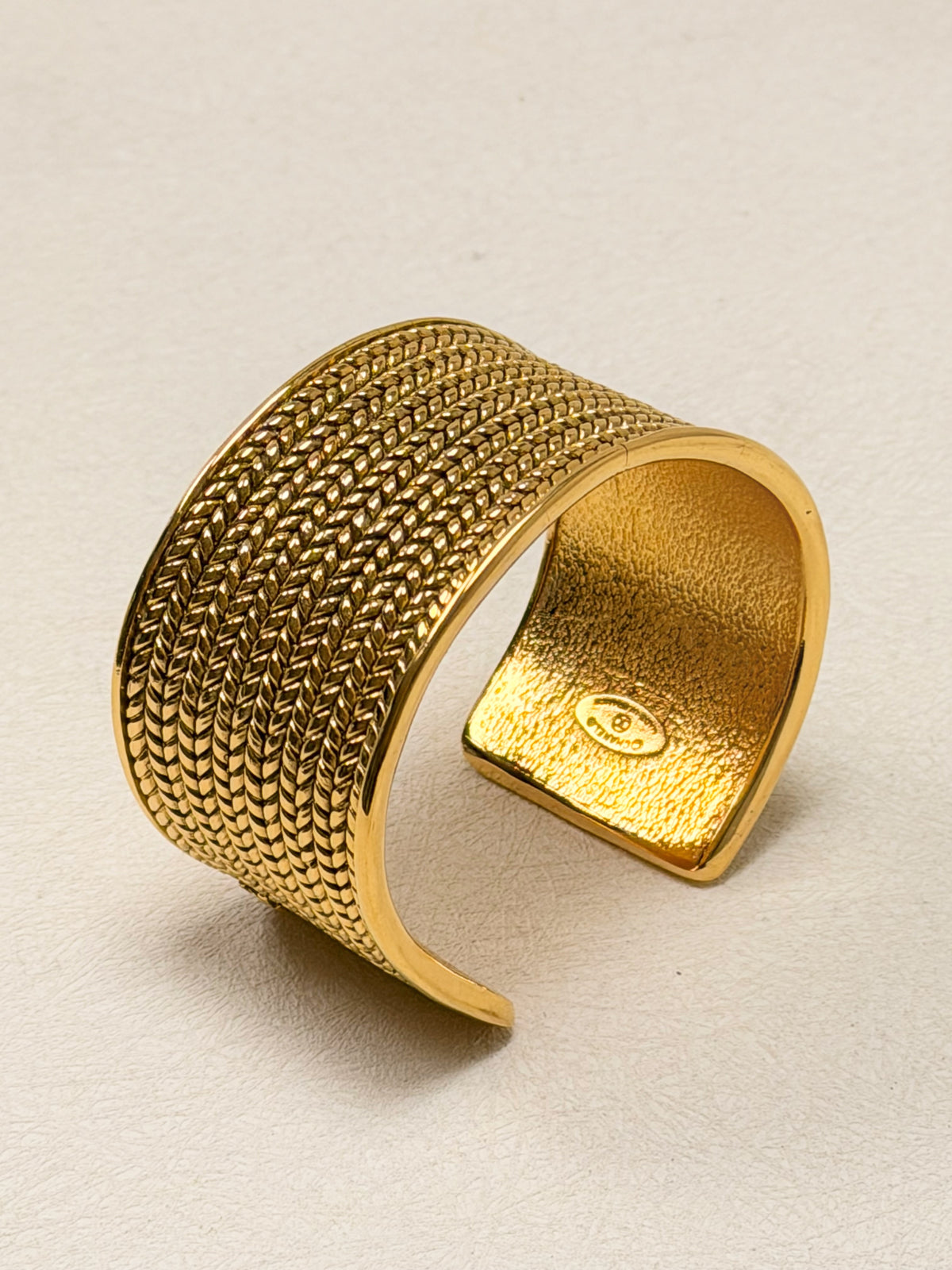 CHANEL Manchette Métal