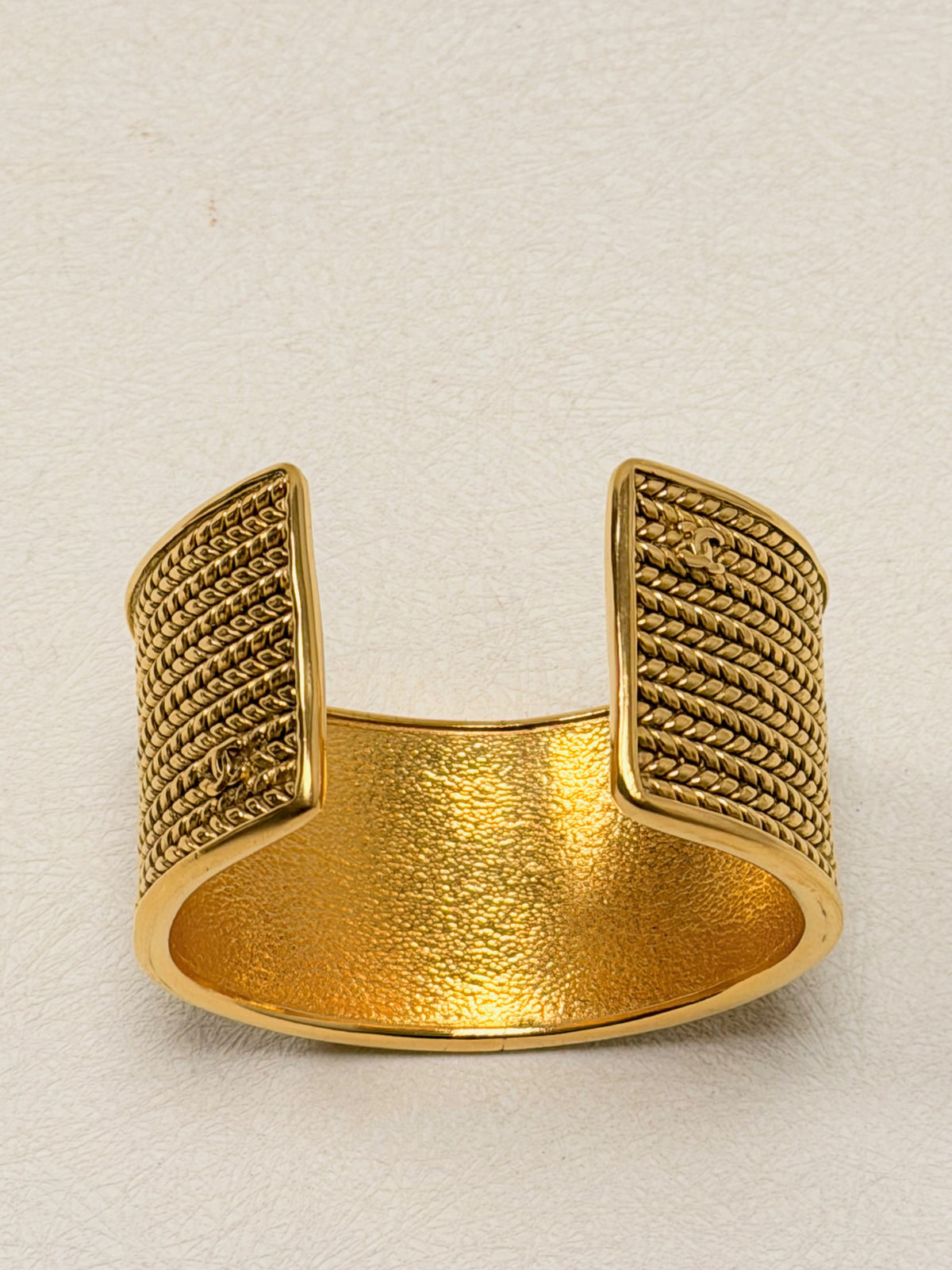 CHANEL Manchette Métal