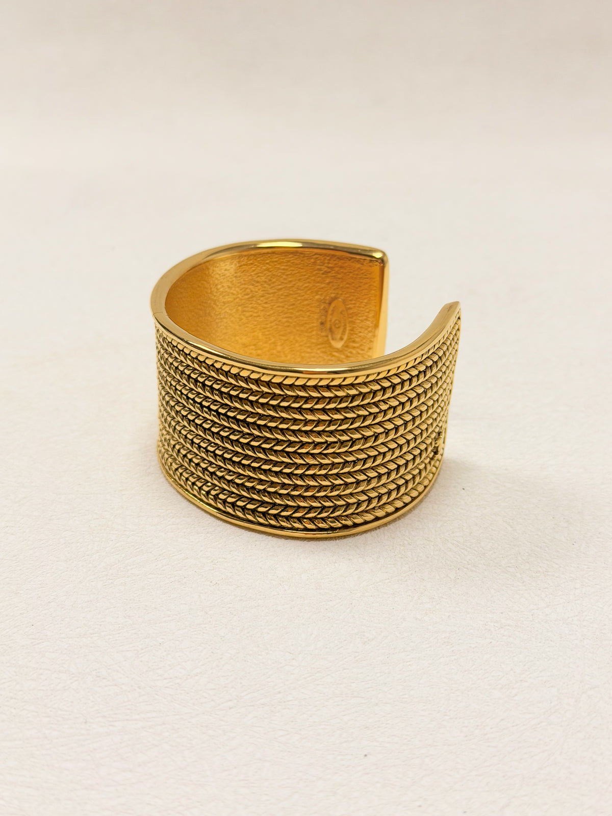 CHANEL Manchette Métal