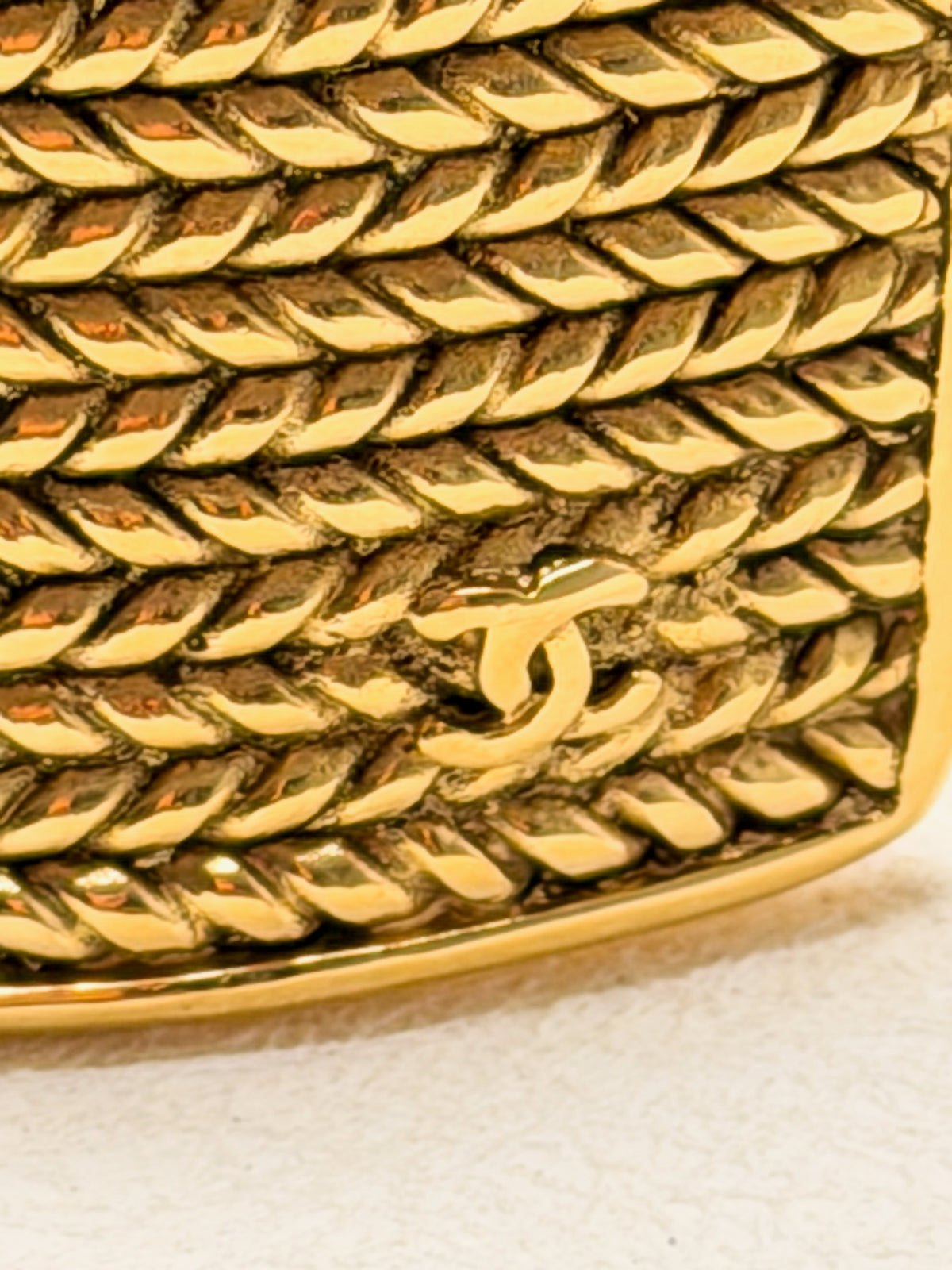 CHANEL Manchette Métal
