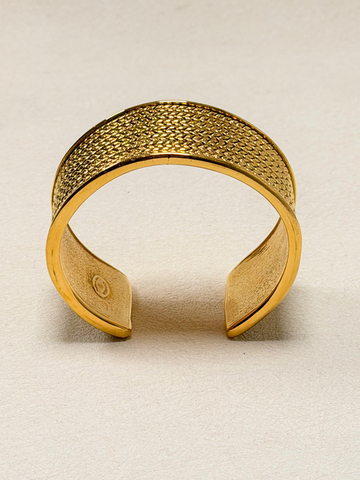 CHANEL Manchette Métal