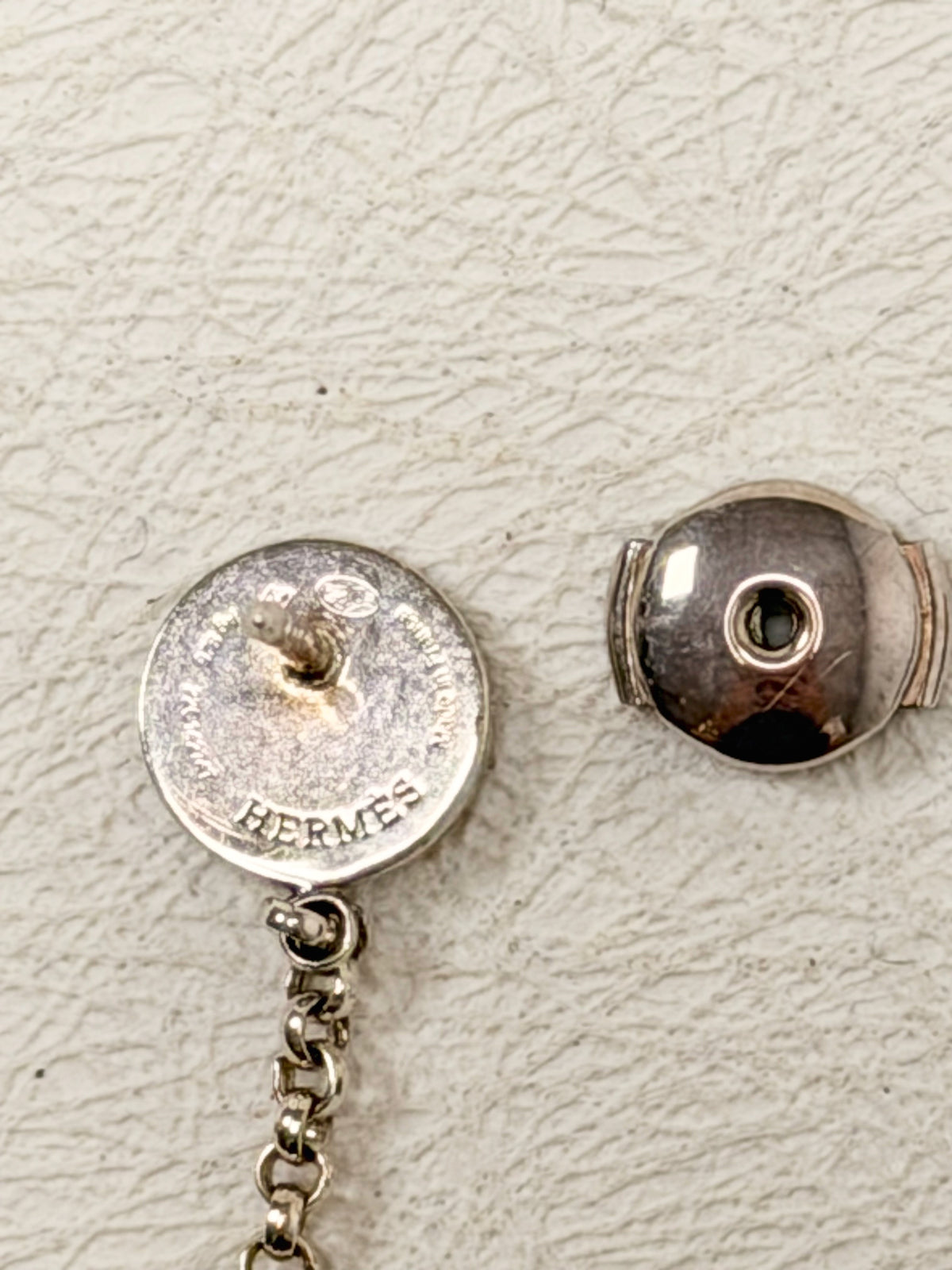 HERMÈS Boucles d'oreilles Ex-Libris