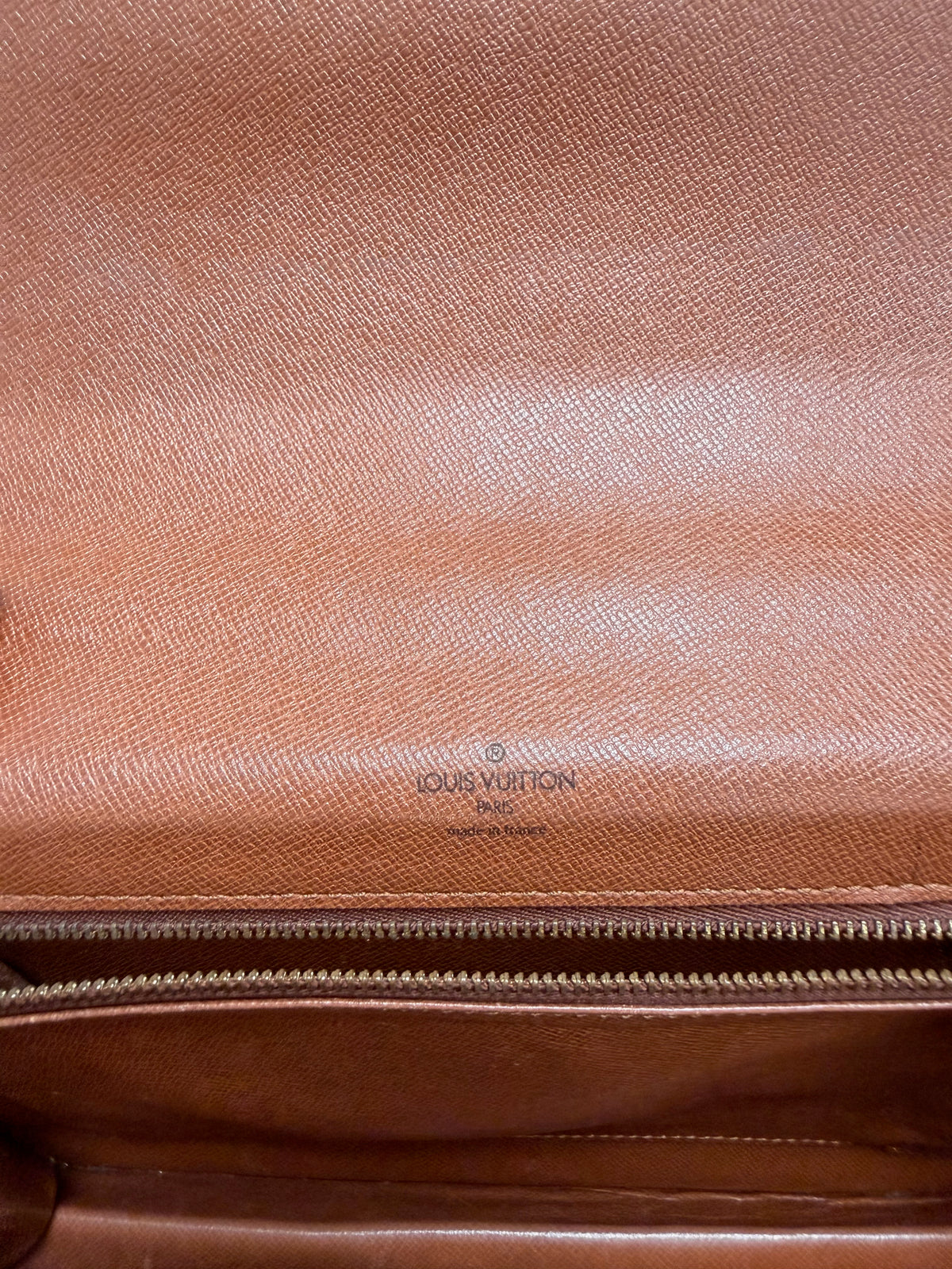 LOUIS VUITTON Sac Concorde