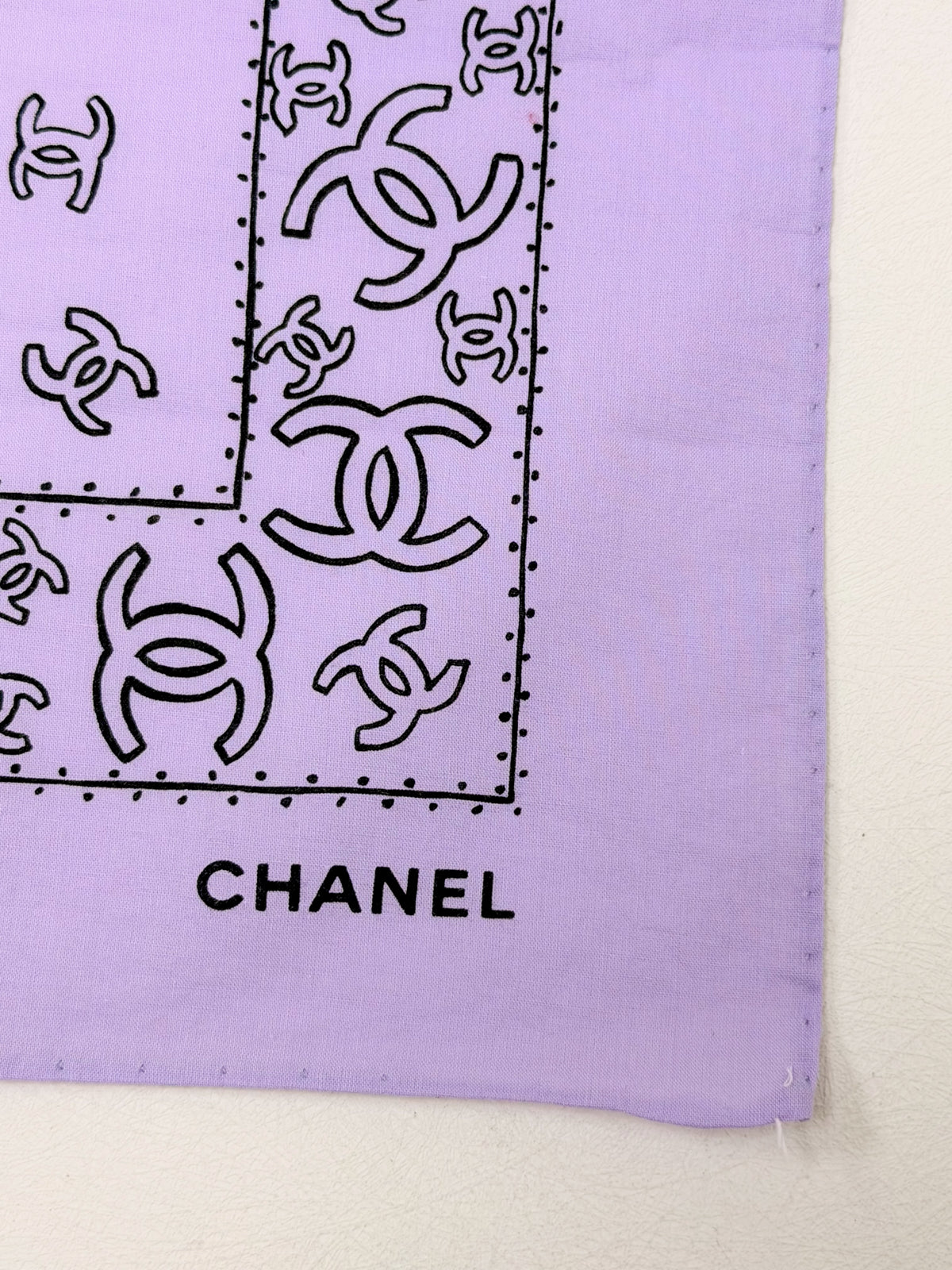 CHANEL Foulard Bandana
