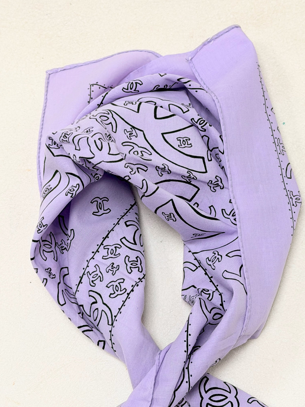 CHANEL Foulard Bandana