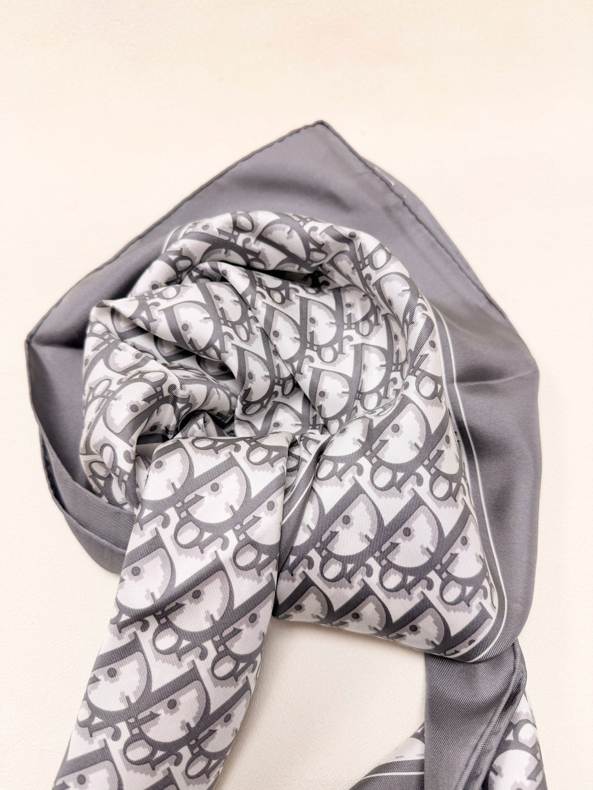 DIOR Foulard Carré Oblique en soie