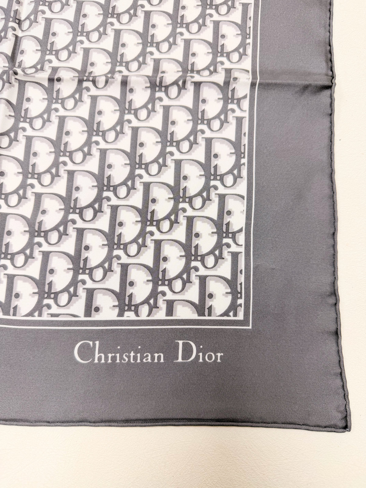 DIOR Foulard Carré Oblique en soie
