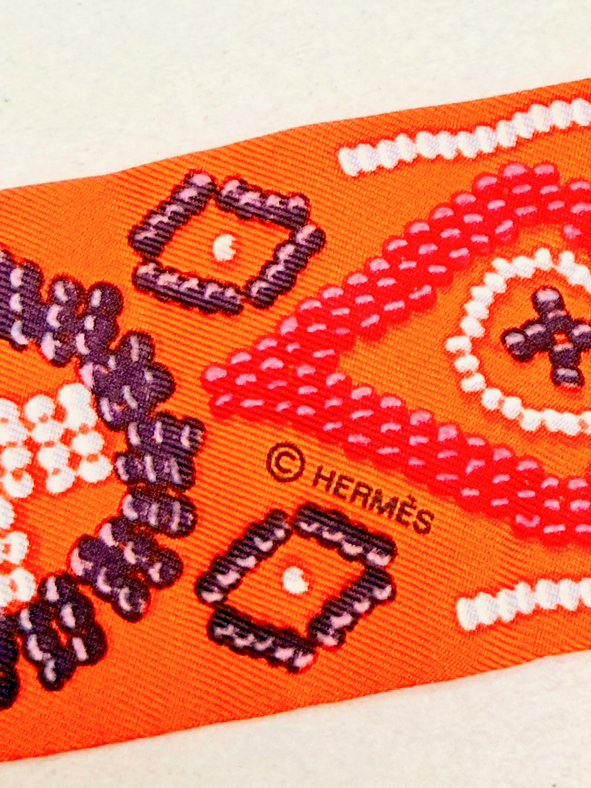 HERMÈS Twilly "Kelly en perles"
