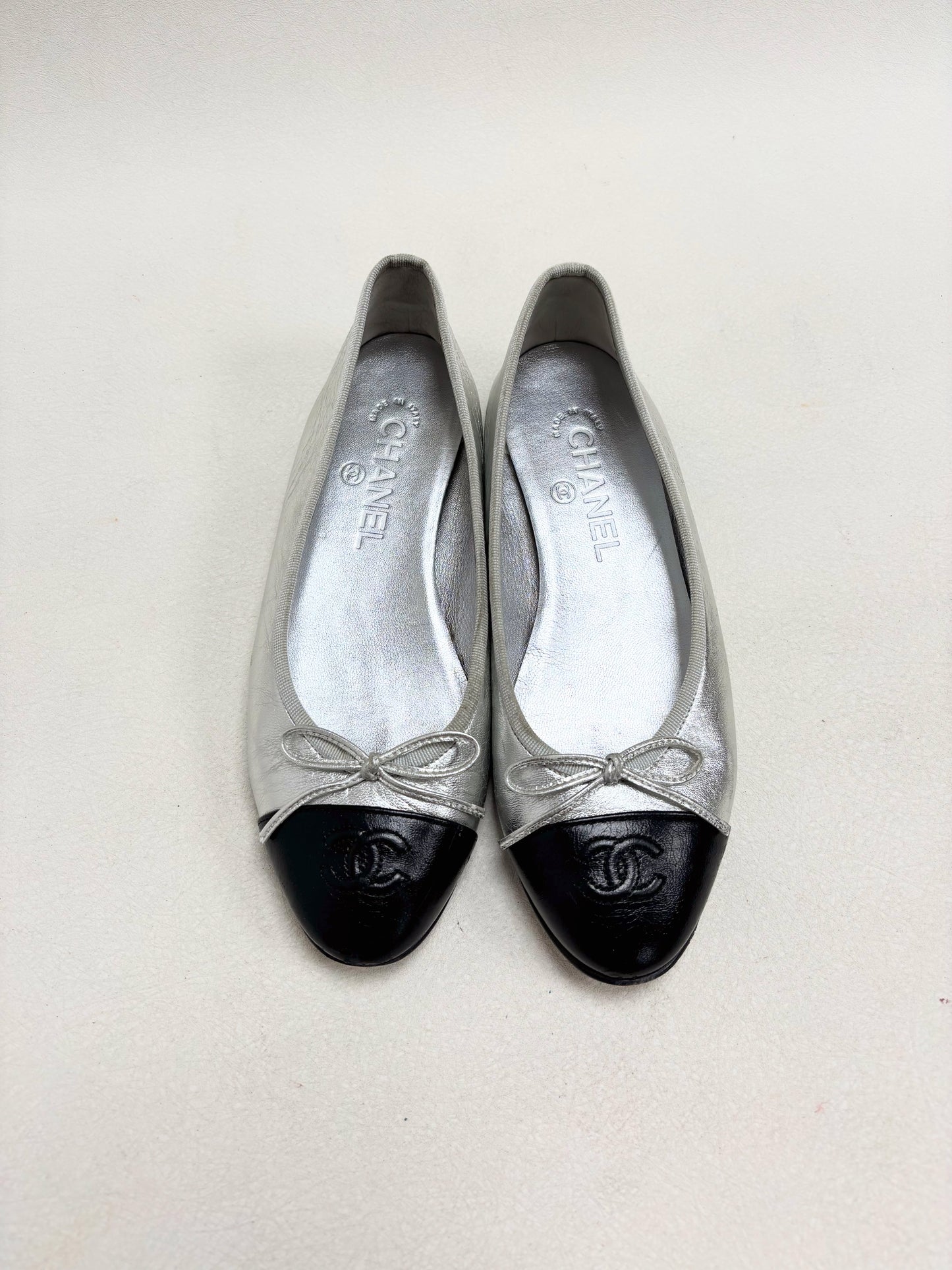 CHANEL Ballerines Argent