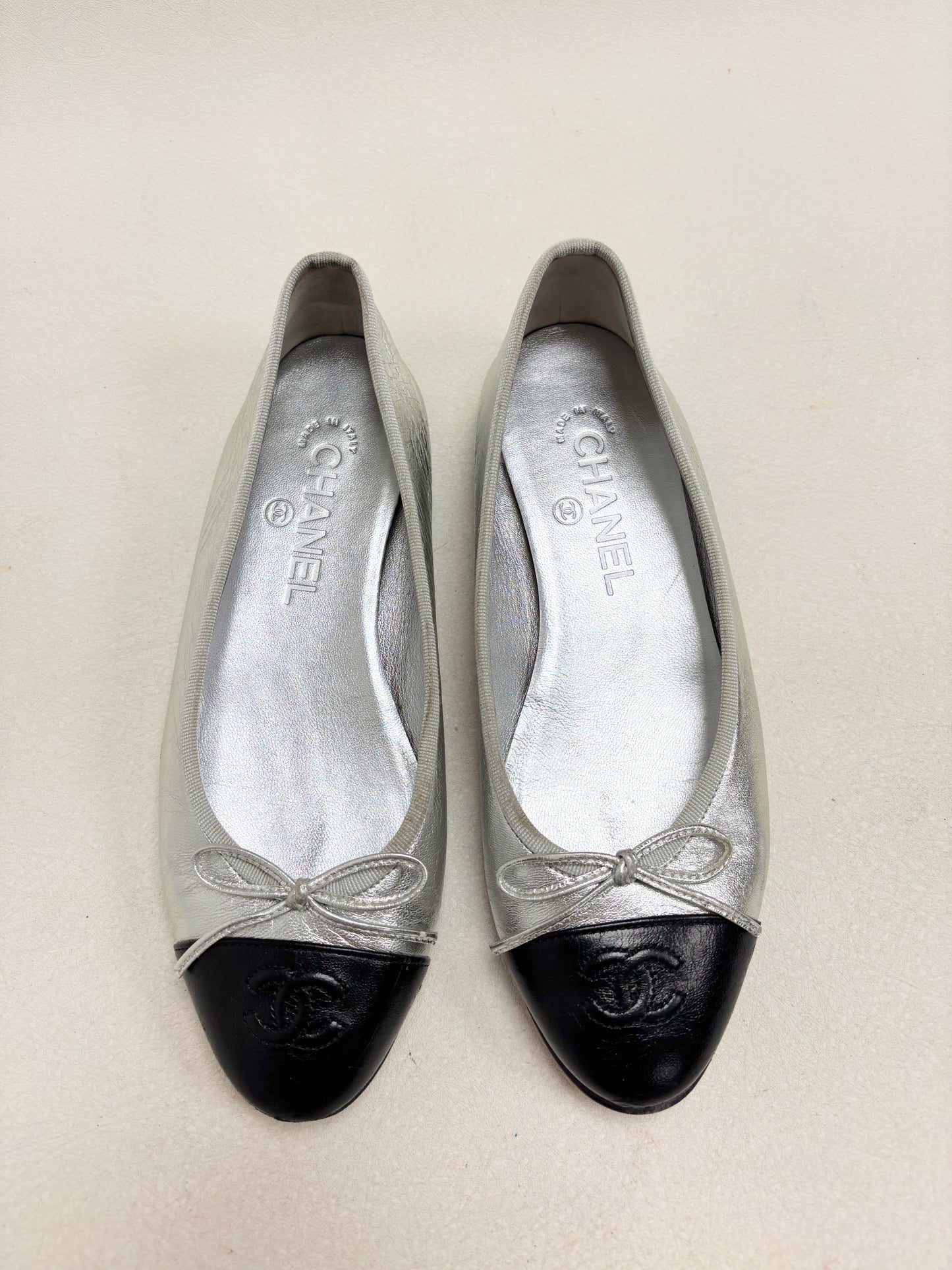 CHANEL Ballerines Argent