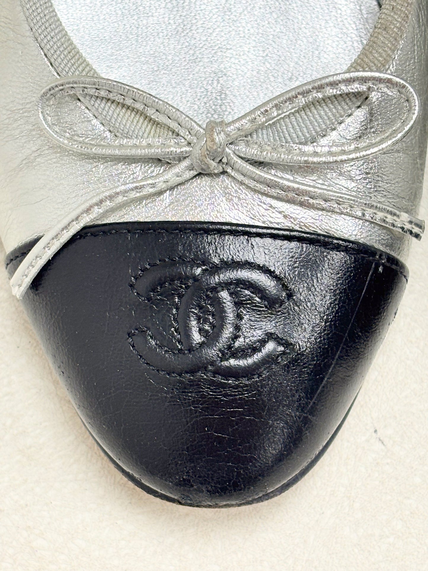 CHANEL Ballerines Argent