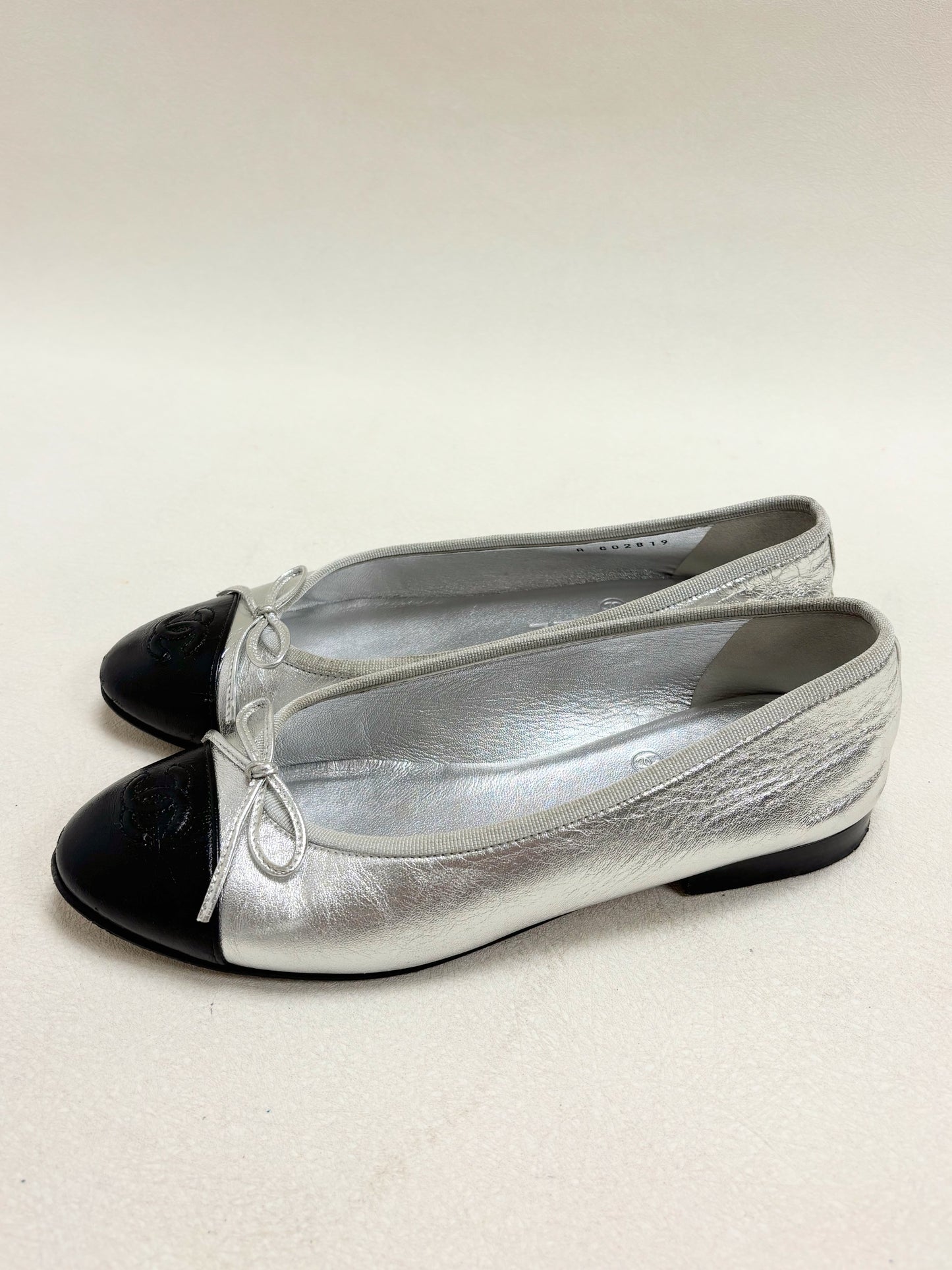 CHANEL Ballerines Argent