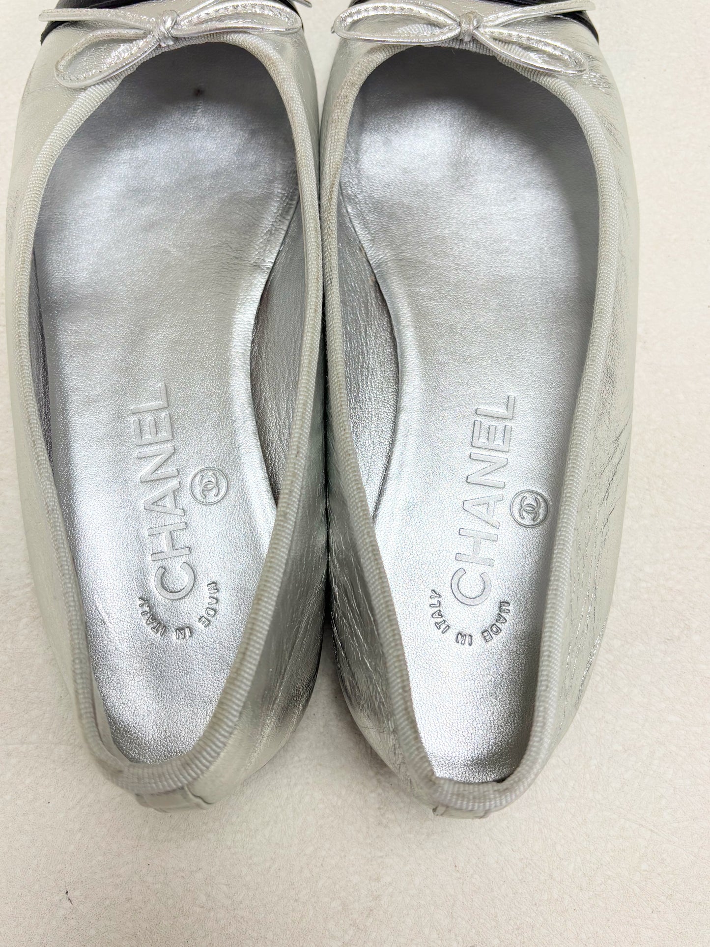 CHANEL Ballerines Argent