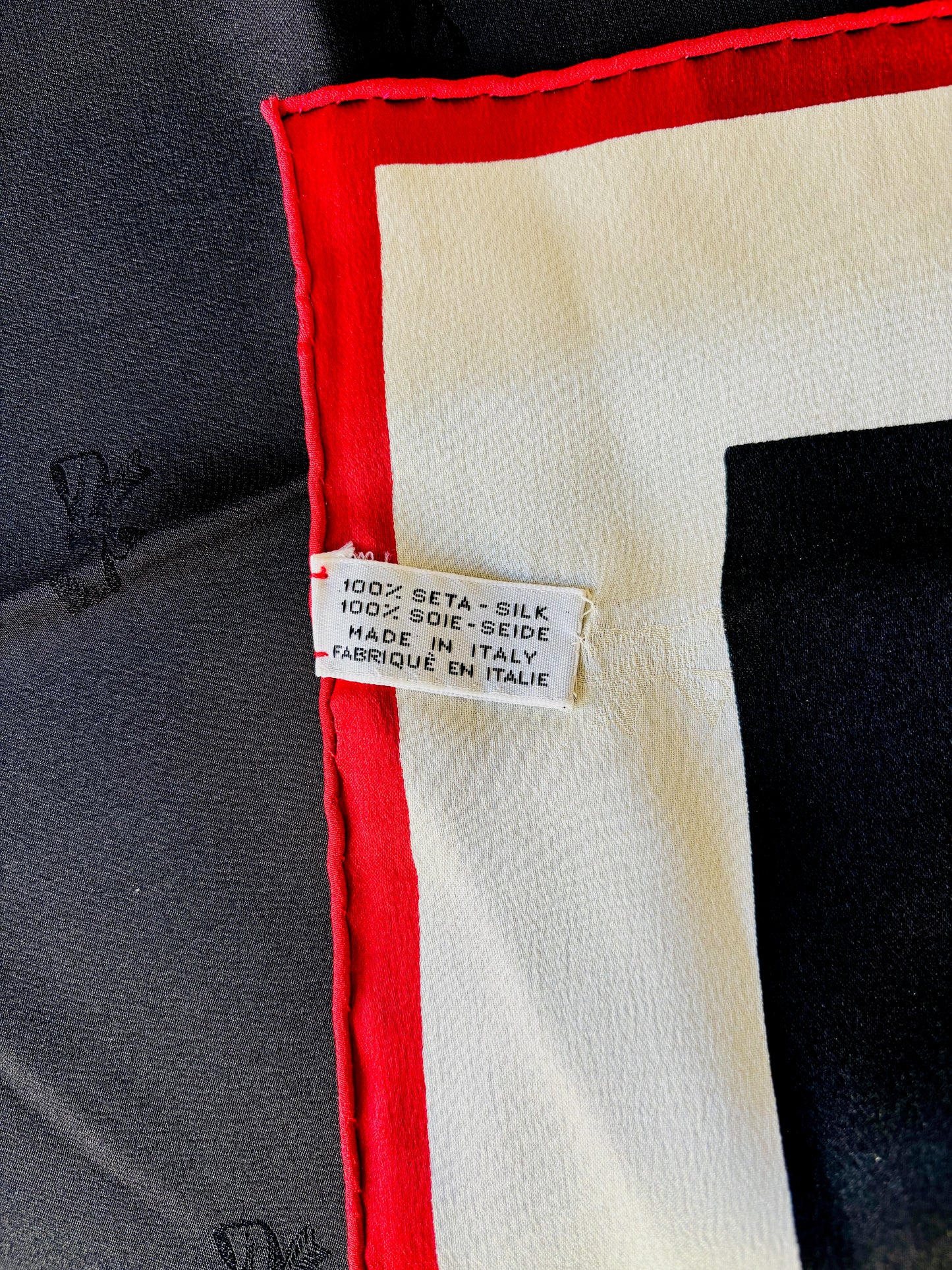 CHANEL Foulard en soie
