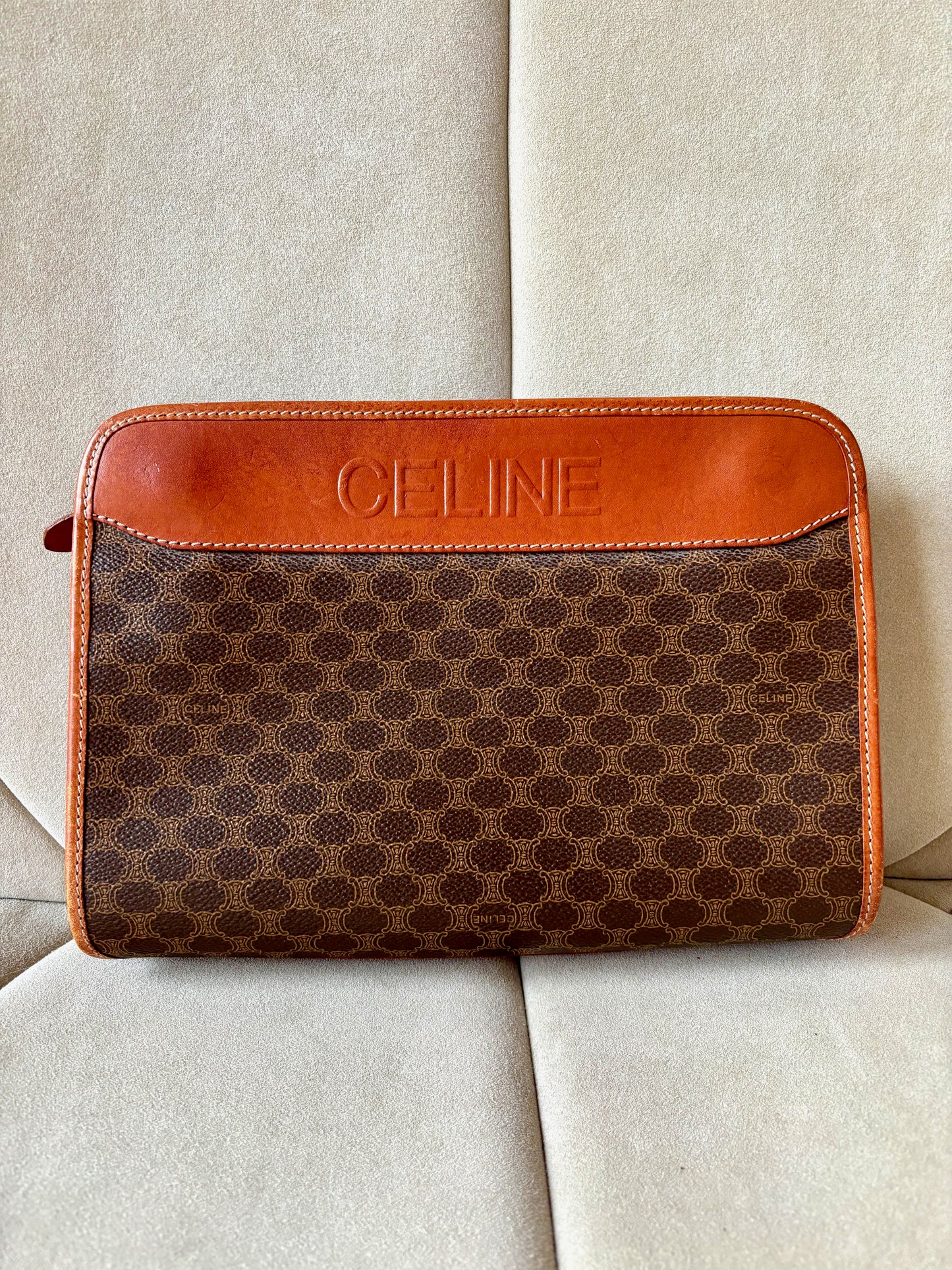 CÉLINE Pochette Triomphe