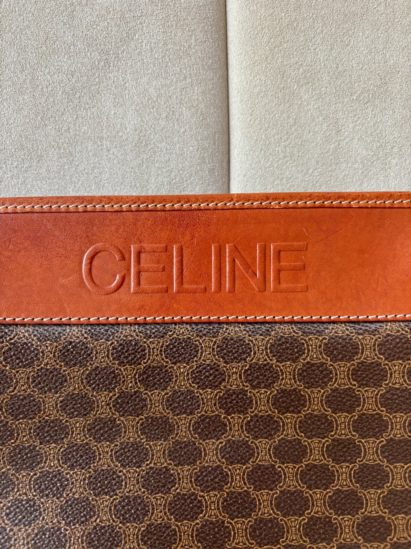 CÉLINE Pochette Triomphe