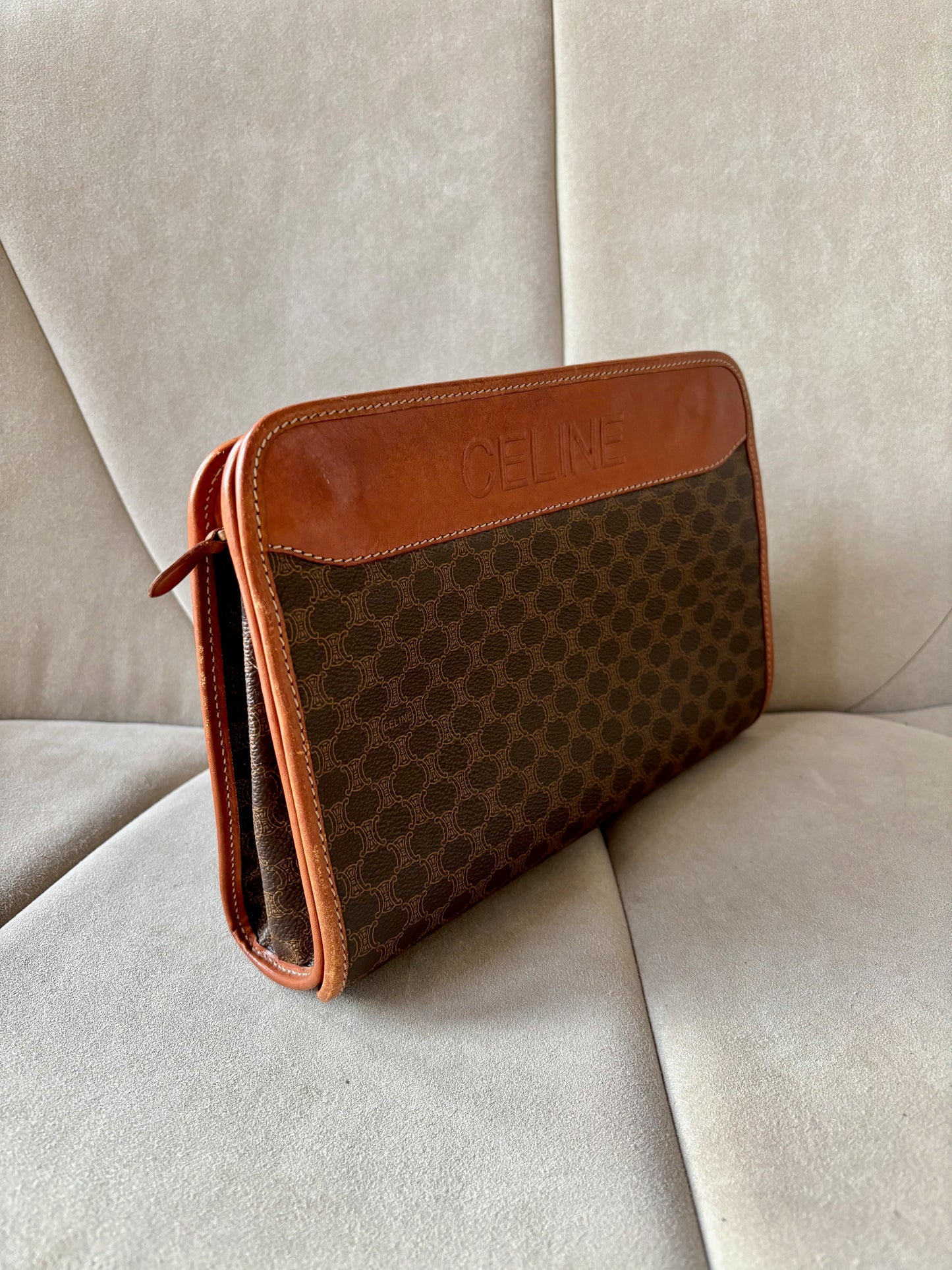 CÉLINE Pochette Triomphe