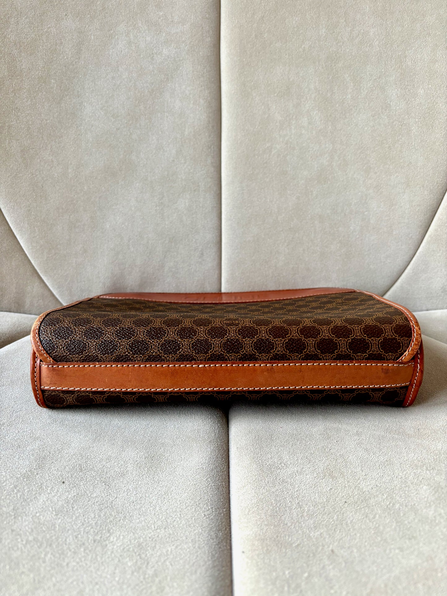 CÉLINE Pochette Triomphe