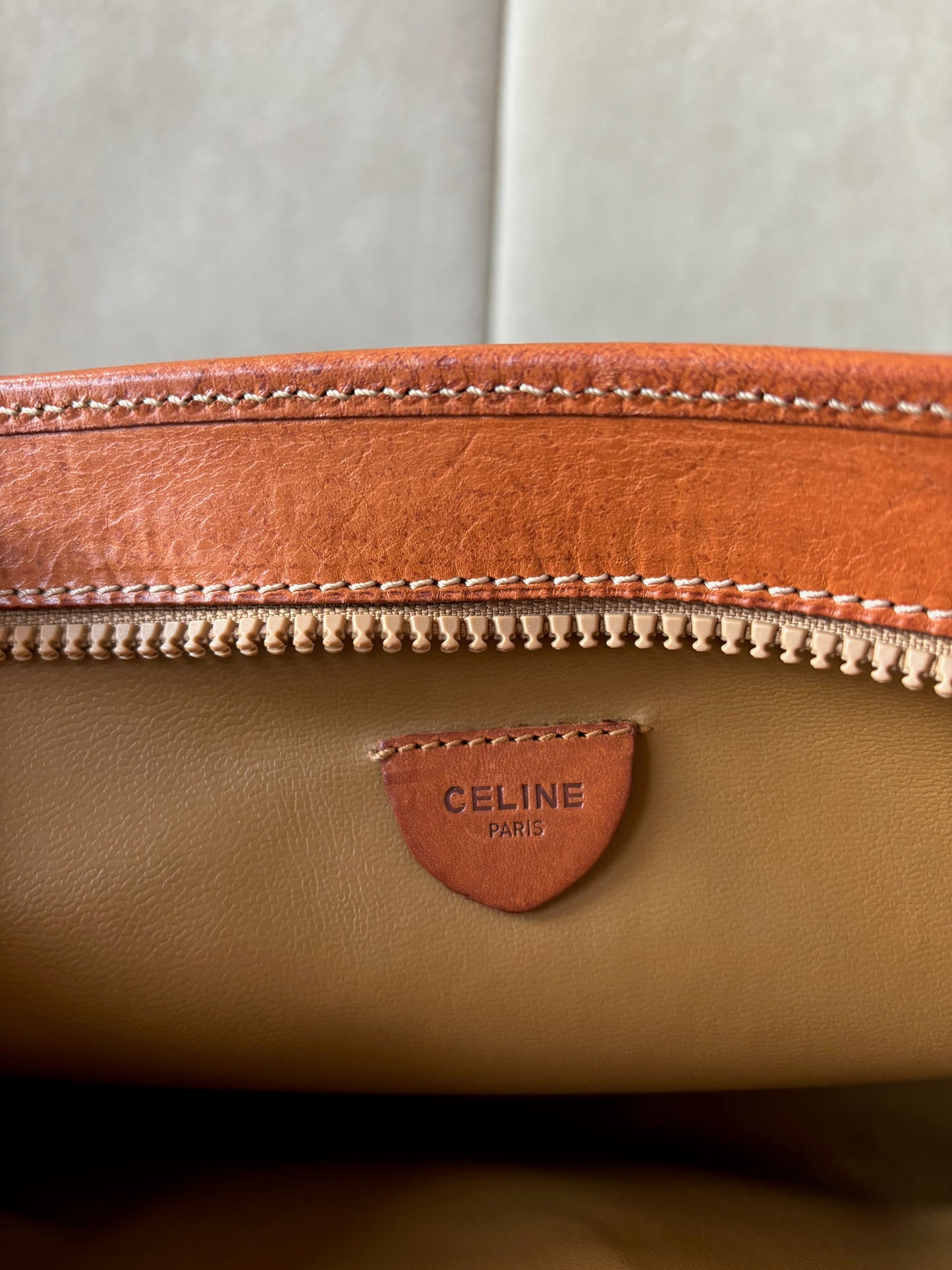 CÉLINE Pochette Triomphe