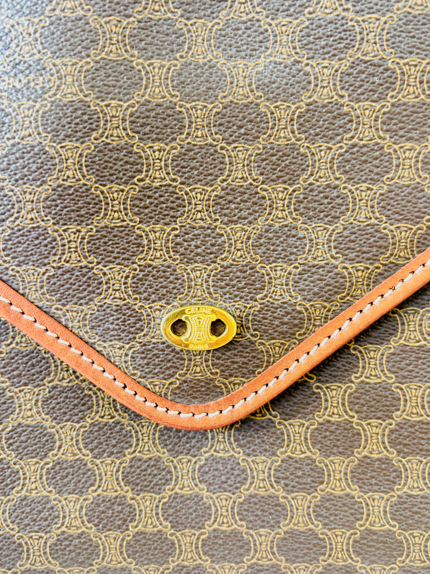 CÉLINE Pochette Triomphe