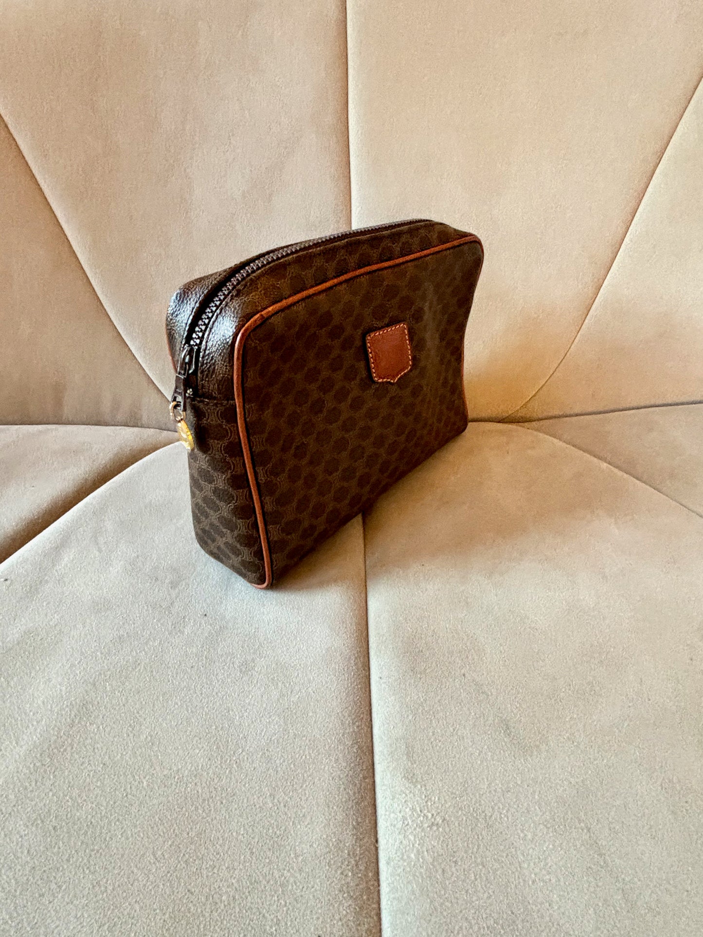 CÉLINE Pochette Triomphe