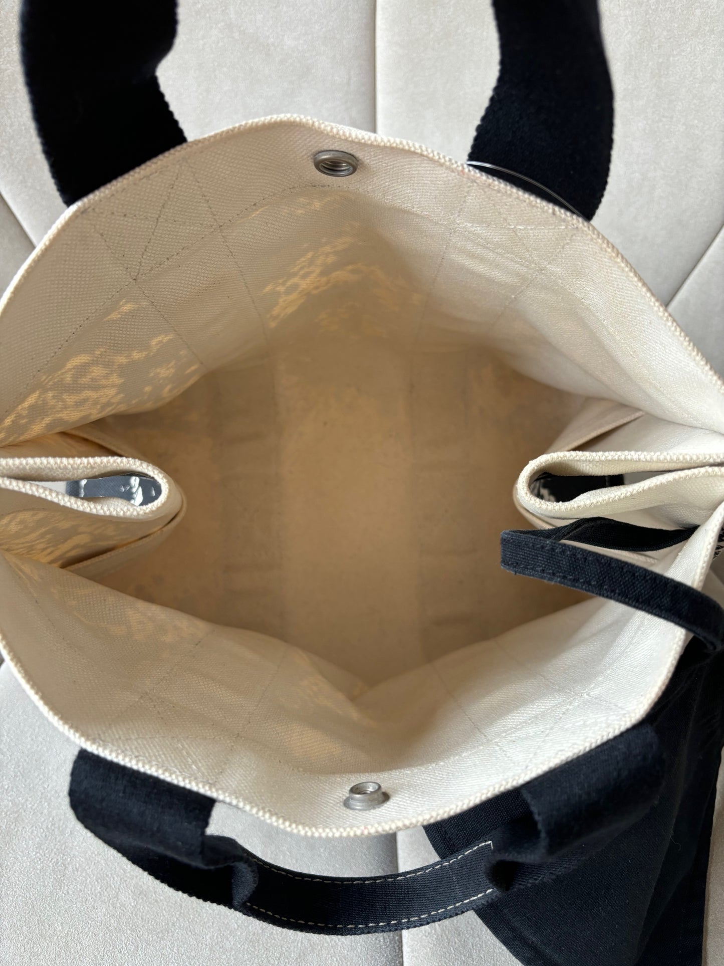 HERMÈS Sac cabas Bora Bora