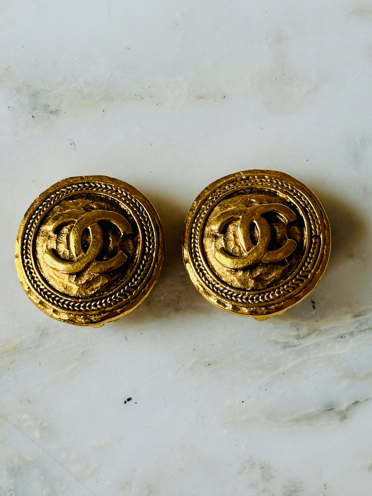 CHANEL Boucles d'oreilles circa 90
